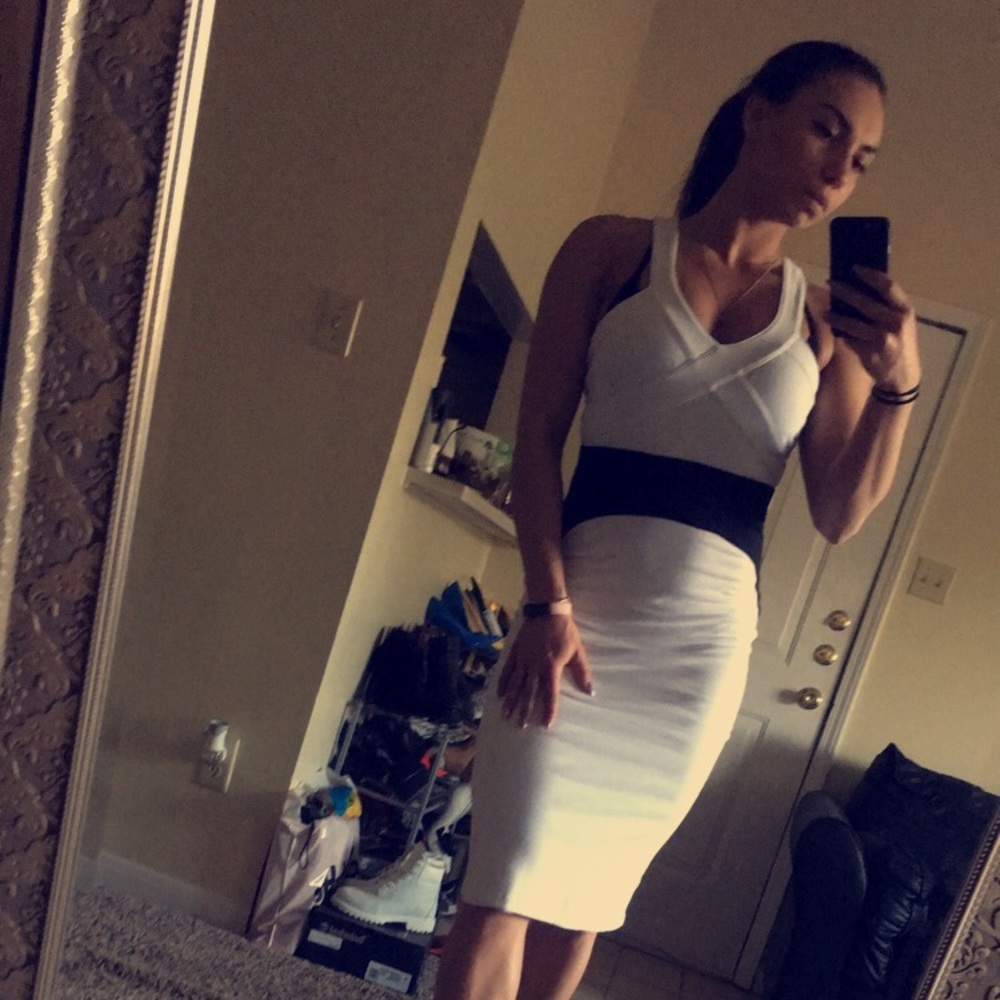 Brand new white elegant dress go out size s